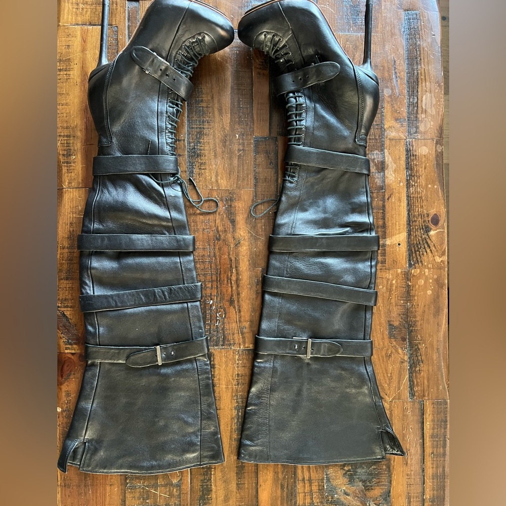 L.A.M.B By gwen stefani Thigh High Boots Size 6